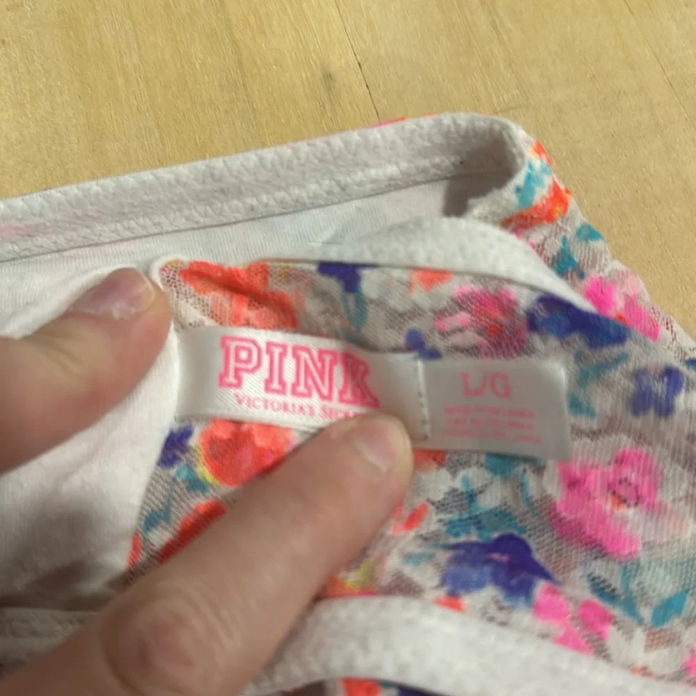 PINK Victoria’s Secret Floral Lace Bandeau - Picture 6 of 7